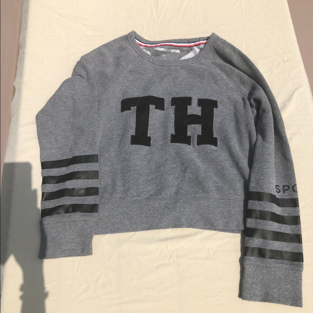TH sweatshirt